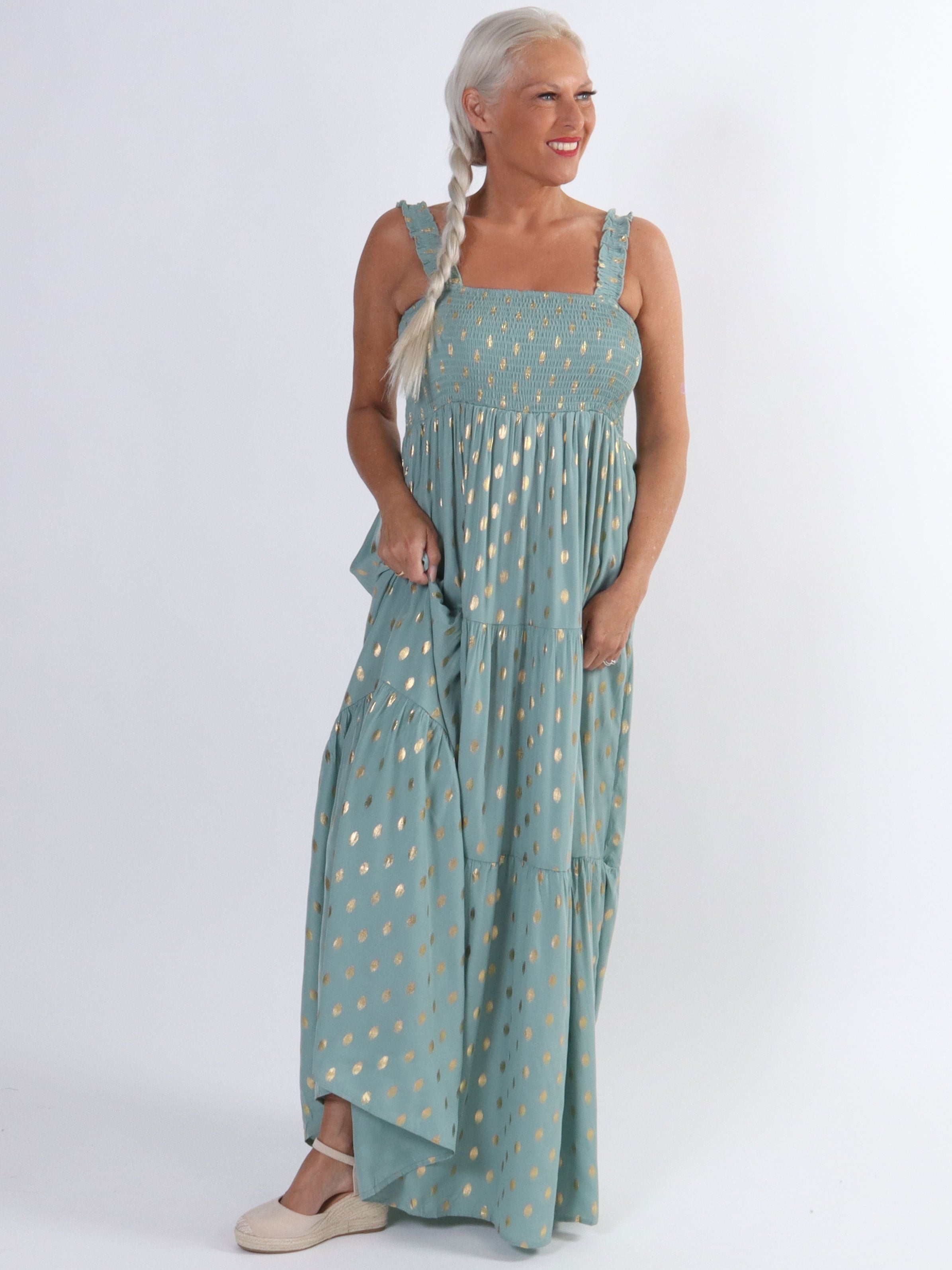 Emma - Lang kjole med smock henover brystet og guld detaljer